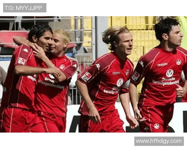 不伦瑞克与凯泽斯劳滕的激烈对决揭示足球战术与团队精神的完美结合 不伦瑞克与凯泽斯劳滕的激烈对决揭示足球战术与团队精神的完美结合